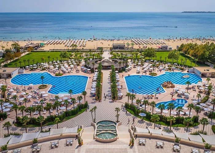 Dit Majestic Beach Resort
